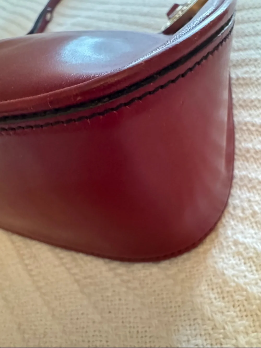 Brahmin Vintage Red Leather Baguette Shoulder Bag Y2K Minimalist Mini Hobo